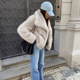 Macy | Luxuriöse Kunstfell-Jacke – Stilvoll, Kuschelig und Zeitlos Zendoo.de