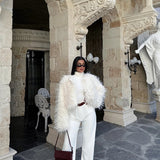 Mia | Eleganter weißer Kunstpelzmantel für Damen