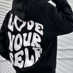 Oversized Damen Hoodie in Schwarz mit weißem „Love Yourself“ Rückendruck – Kapuzenpullover im Streetwear-Style
