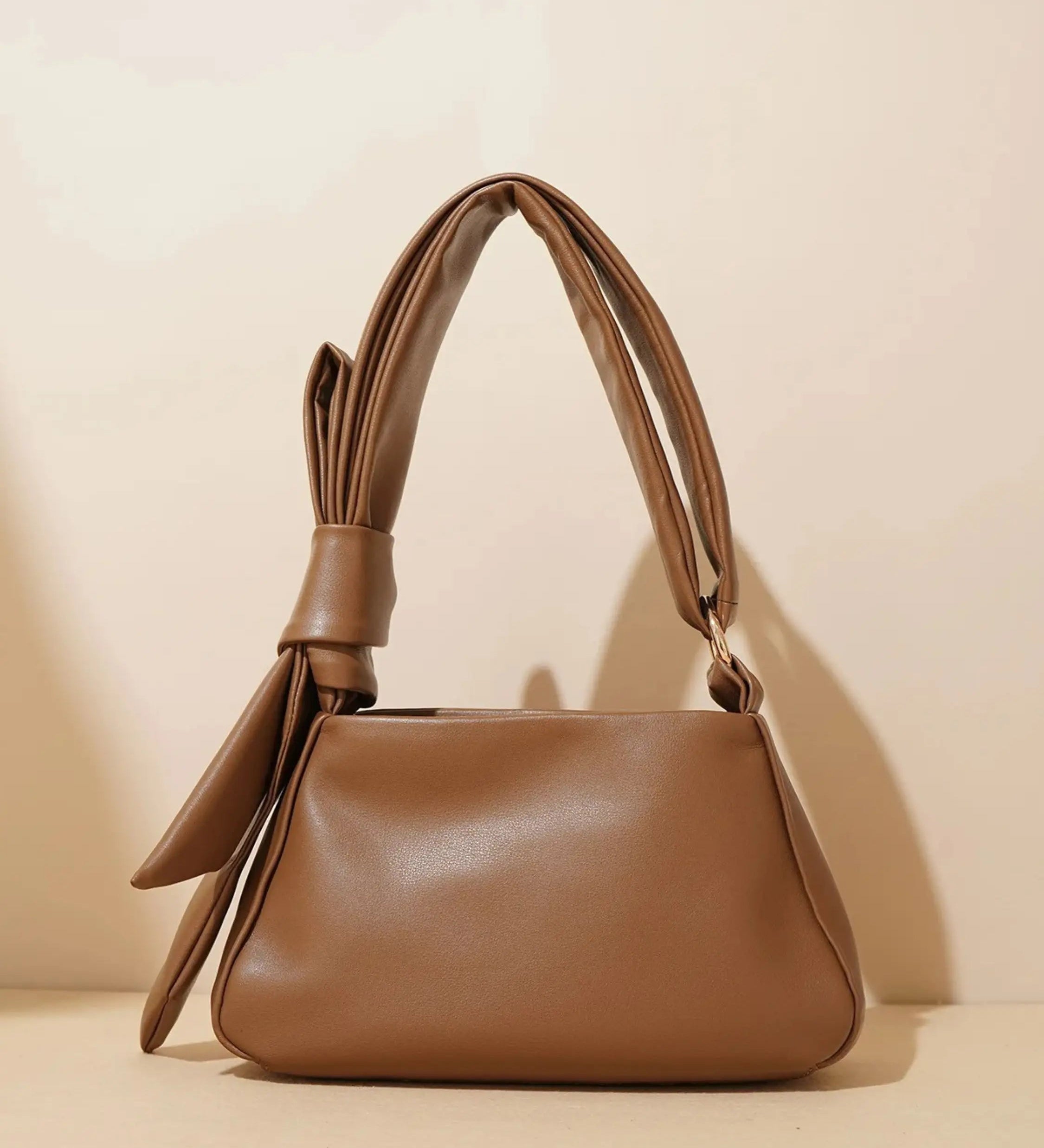 Edith | Minimalistische Leder-Umhängetasche mit Knotengriff