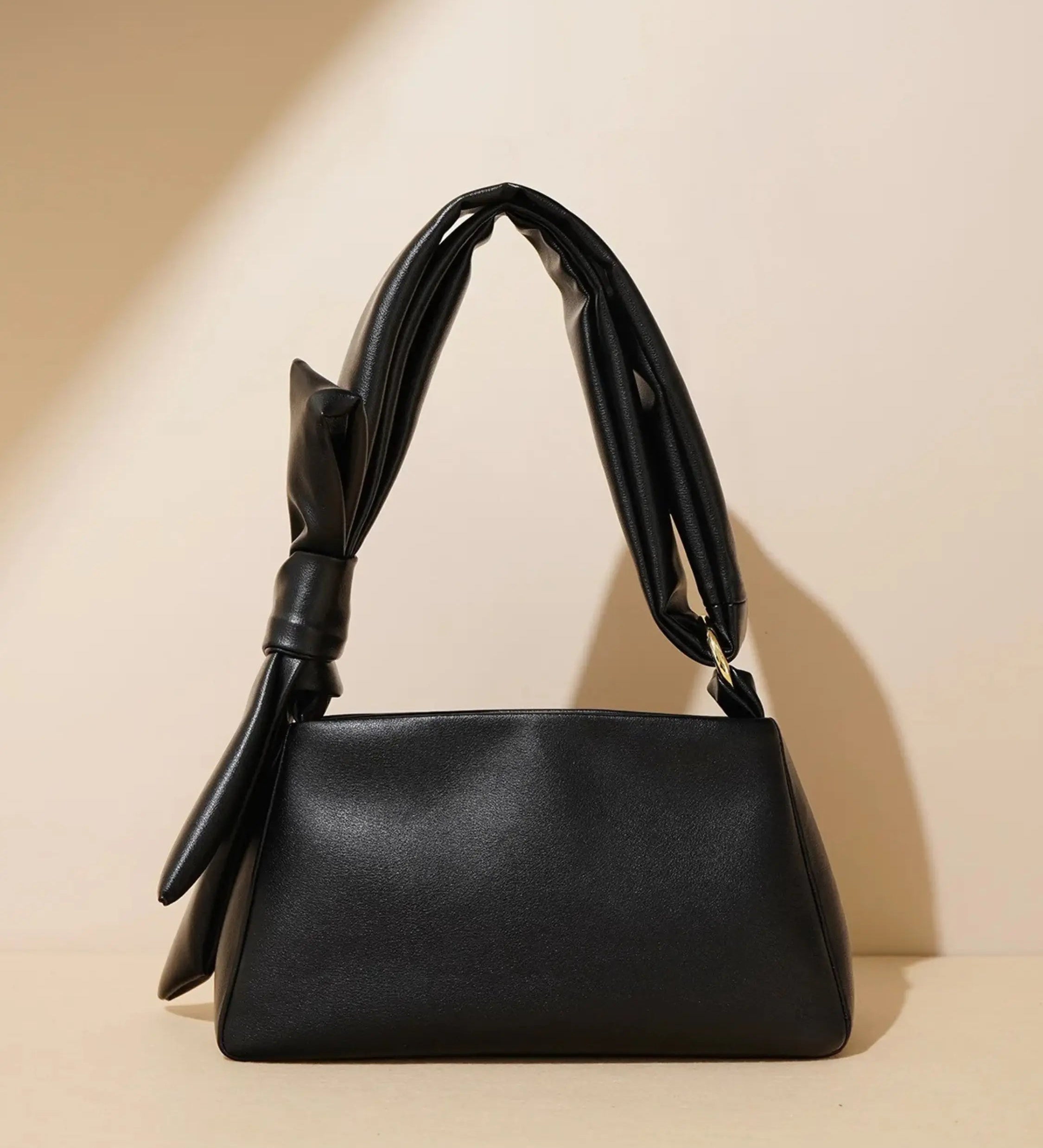 Edith | Minimalistische Leder-Umhängetasche mit Knotengriff