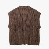 Kyra | Ärmellose Strickweste mit Goldenen Knöpfen