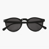 Austin | Sommer-Outfit mit Leinenhemd, Shorts & Sonnenbrille