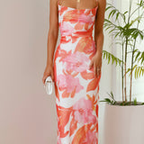 Figurbetontes Maxikleid – Sommerkleid mit Spaghettiträgern & Blumenprint