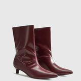Elegante Stiefeletten in Bordeaux – Zeitlos & Stilvoll