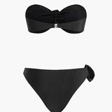 Jessica | Bandeau-Bikini-Set mit 3D-Blumen-Details und figurbetonter Passform