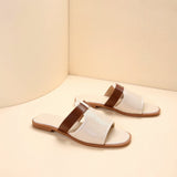 Eleganten Sandalen in Cremeweiß