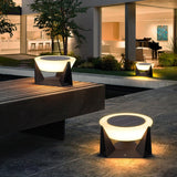 Solarbetriebene LED-Außenlampe mit geometrischem Design