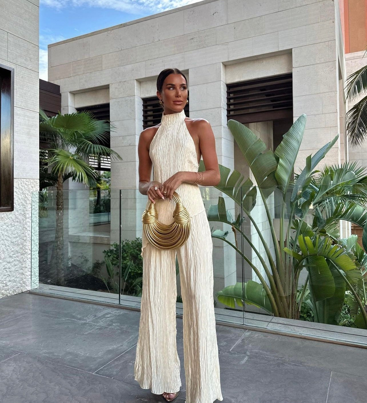 Isabelle | Eleganter Zweiteiler mit Neckholder & Weitbein-Hose