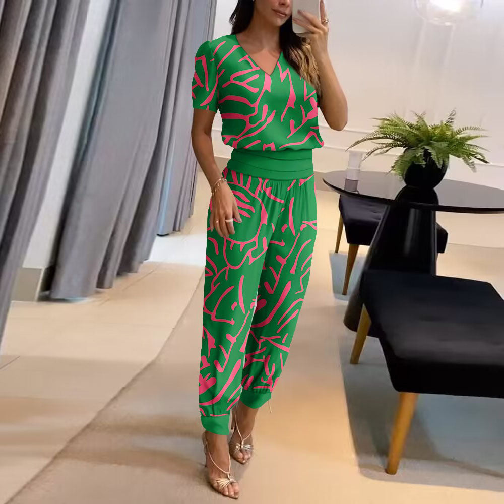 Damen Sommer Zweiteiler mit modernem Print und V-Ausschnitt