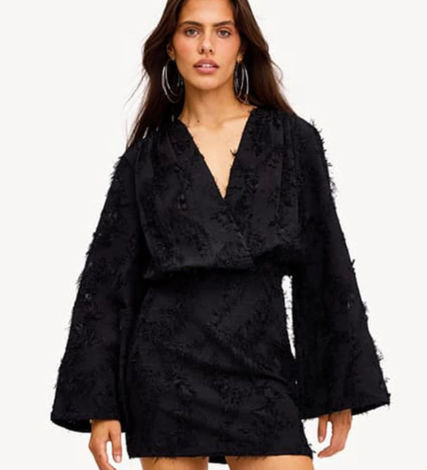 Clacive Herbst Lose Gelb Casual Frauen Kleider 2024 Sexy V-ausschnitt Langarm Mini Kleid Elegante Klassische Hohe Taille Weibliche Kleid