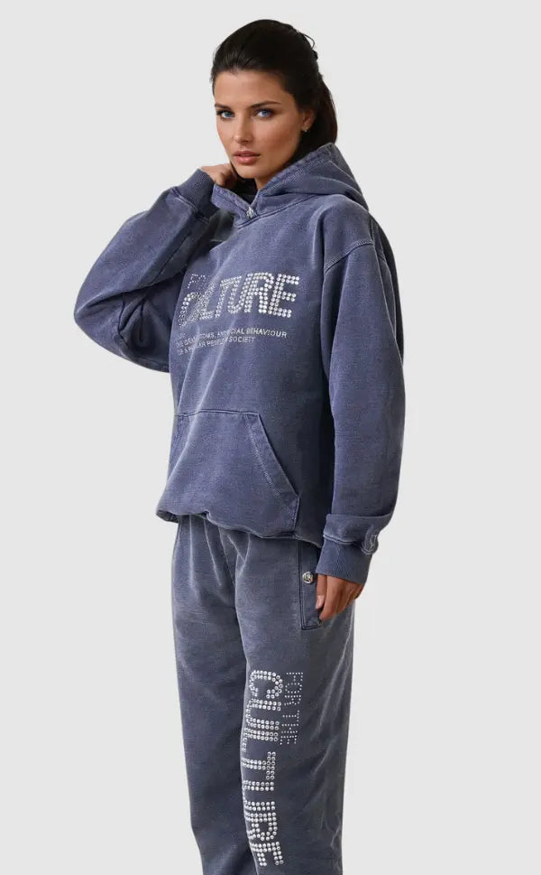 Sabina | Bequemer Hoodie mit Modernem Culture-Design – Stil und Komfort vereint Zendoo.de