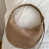 Lene | Halbmond-Tasche aus Wildleder