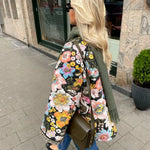 Flora | Blumenmuster Jacke von Rosalie Zendoo.de