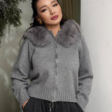 Damen Strickjacke Grau mit Kapuze und Kunstpelz – Warme Winterjacke