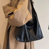 Caroly | Minimalistische Schultertasche aus Kunstleder