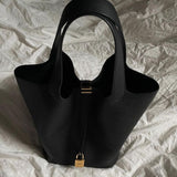 Zelinda | Stilvolle Bucket-Bag aus Kunstleder