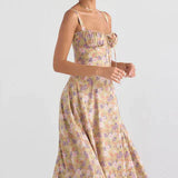 Julia | Taillenformendes, farbenfrohes Midikleid