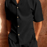 Herren-Shorts-Set mit gestreiftem Kurzarmhemd