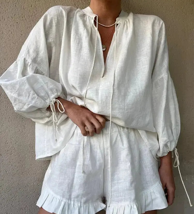 Zoë | Stilvolle weiße Rüschen Shorts Set Zendoo.de