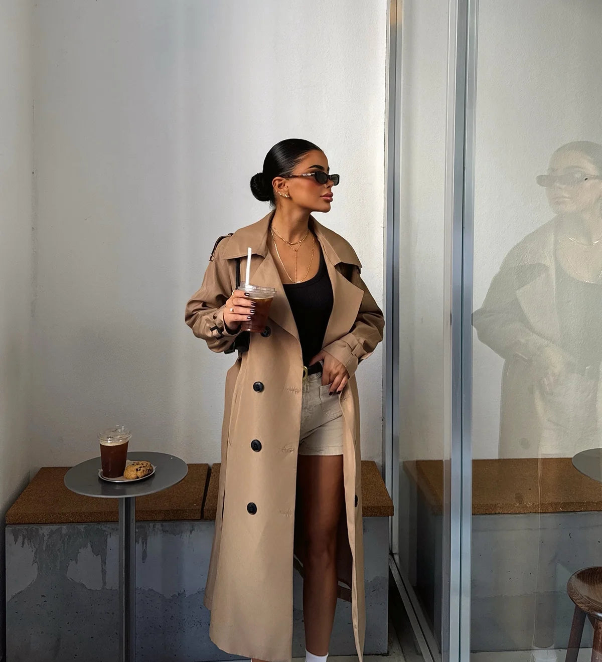 Angelina | Brauner Trenchcoat in elegantem Design für Damen