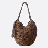 Mira | Weiche Strohtasche mit geflochtenem Schulterriemen & Lederfransen – Boho-Sommertasche für Damen