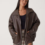 Clara | Oversized-Kunstlederjacke